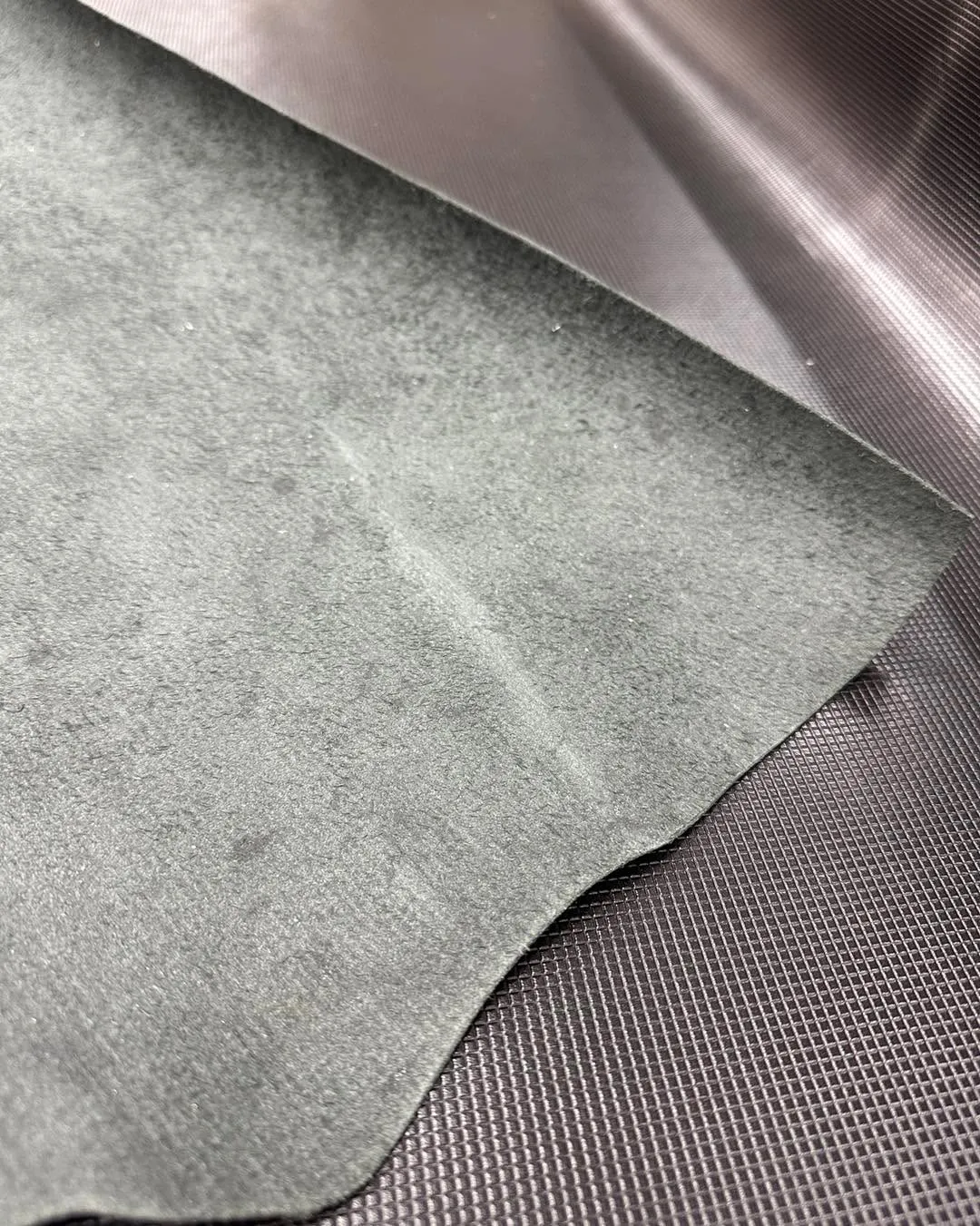 🐄黒なのに、光の表情が楽しめる✨