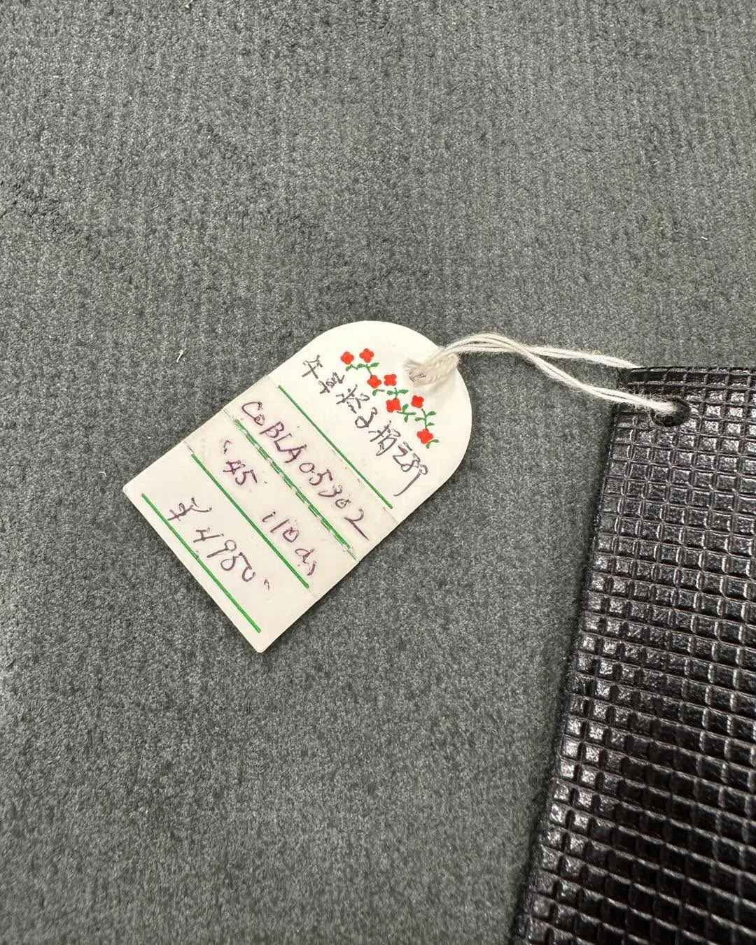 🐄黒なのに、光の表情が楽しめる✨