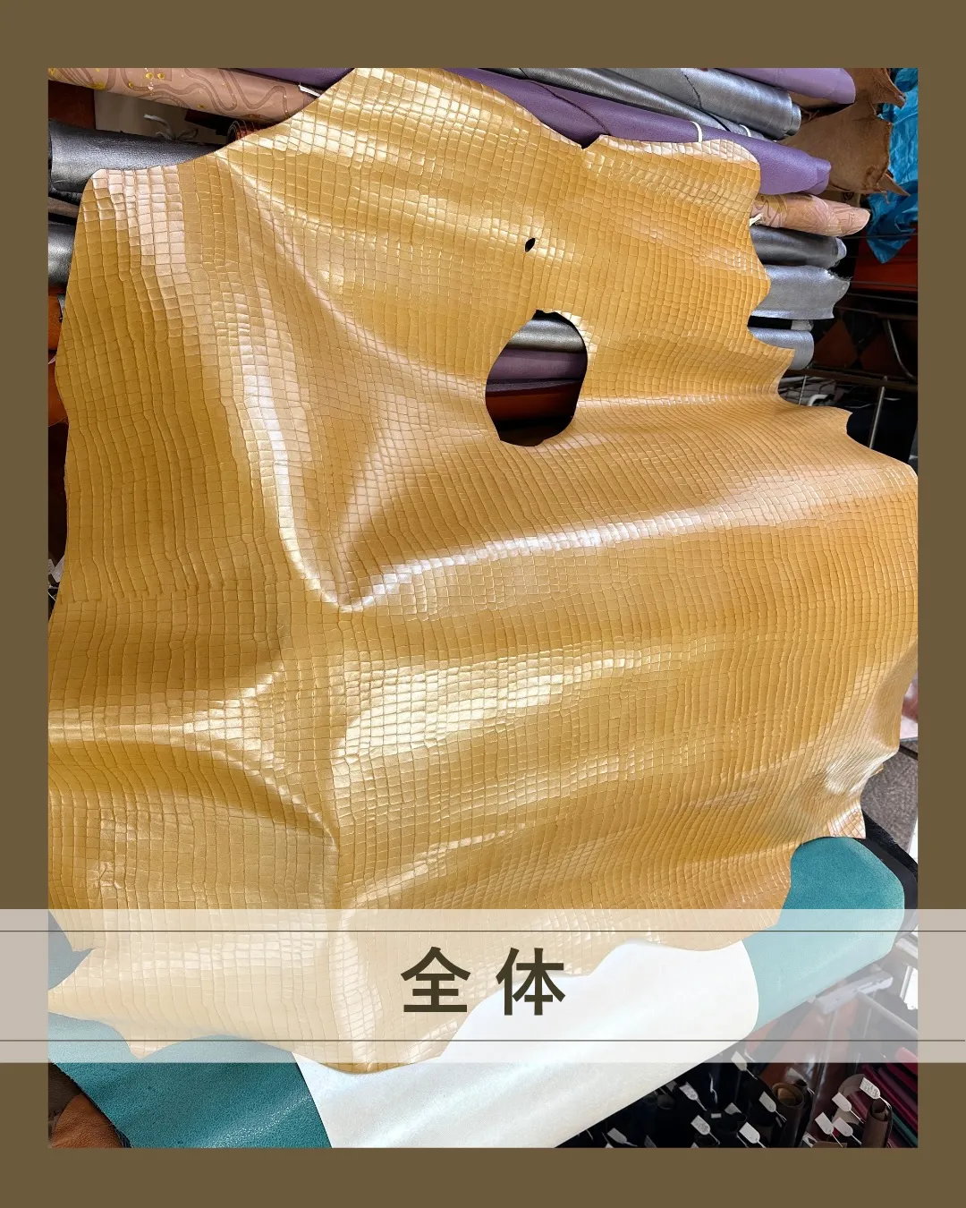 派手すぎないクロコ✨